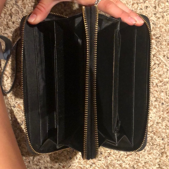 Wallet - Picture 2 of 4